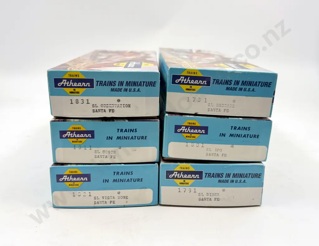 Athearn HO Gauge Six Boxed Completed Santa Fe Coaches Image 1++