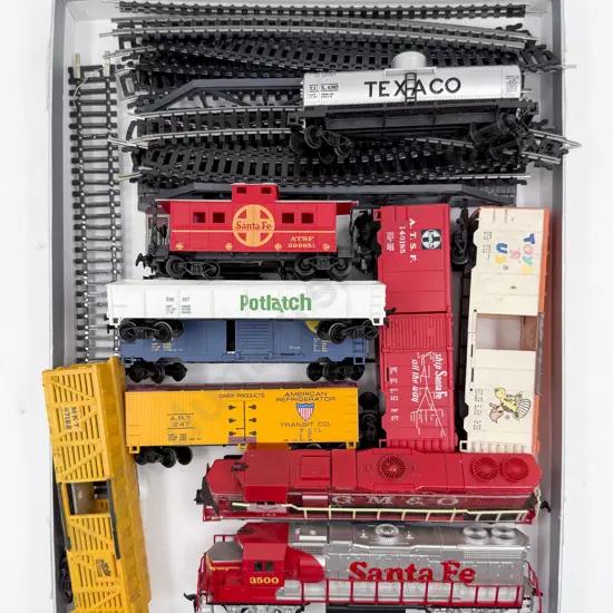 Life-Like HO Gauge Two Diesel Locomotives and 9 Rolling Stock Wagons (playworn)