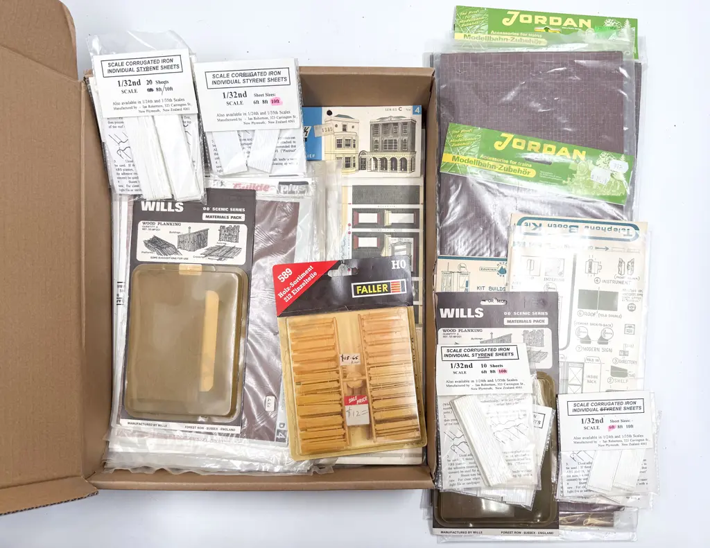 HO Gauge Collection Paper Building Sheets Card Architecture Packs and Assorted Image 1++