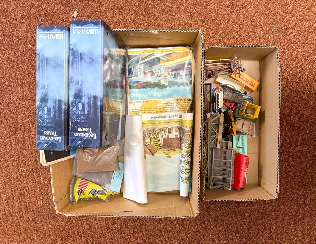 HO Gauge Mixed Lot Image 1++