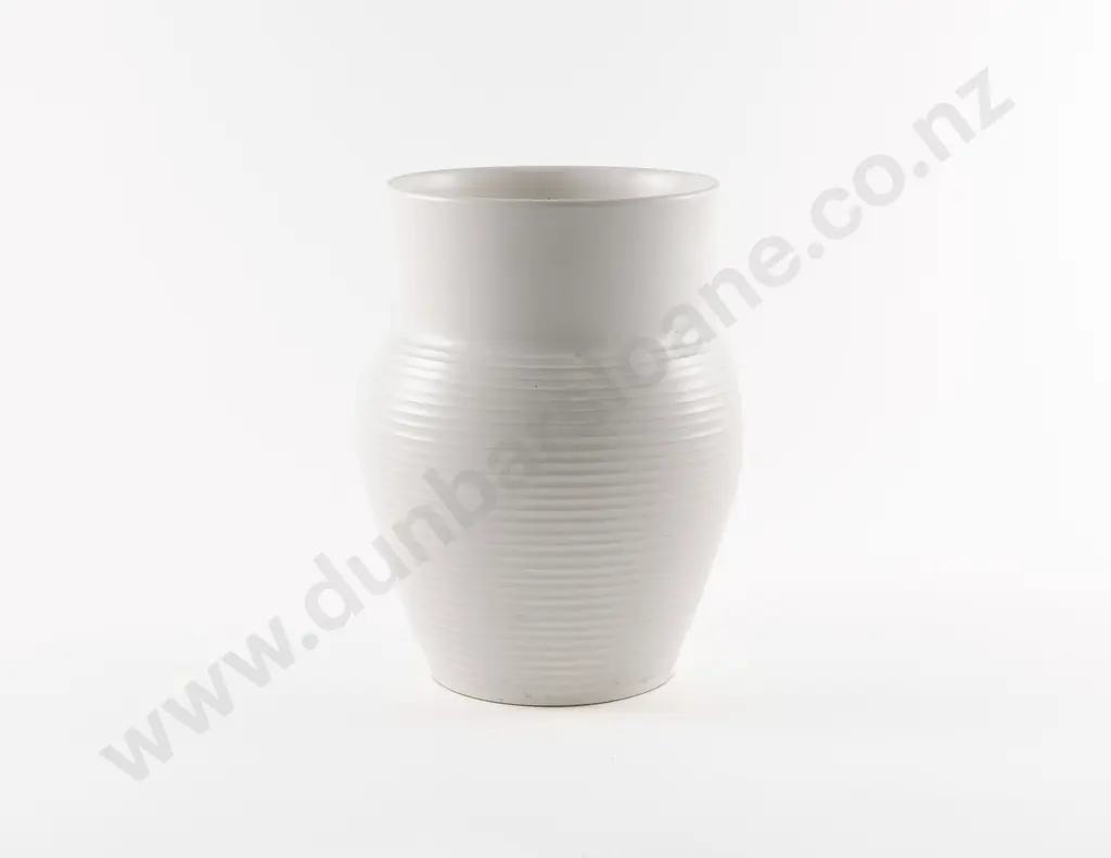 C1960s Hand Crafted Crown Lynn Vase Image 1++