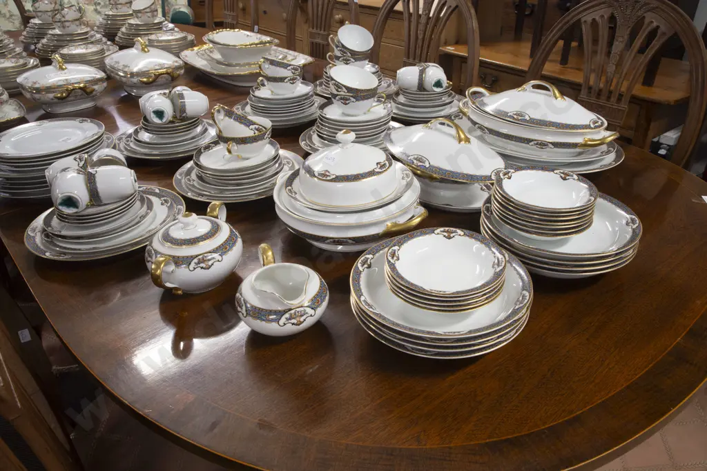 Early C20th Rosenthal Luncheon/Dinner Service Image 1++
