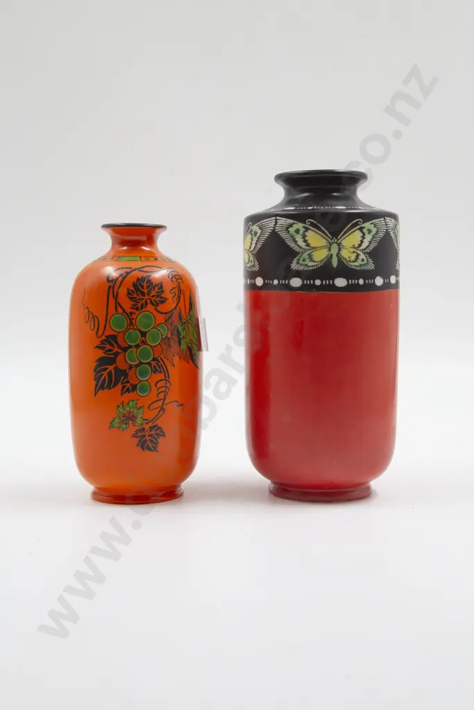Two Shelley Vases Image 1++