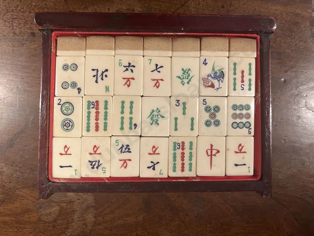 Vintage Bone & Bamboo Mah Jong Set in Fancy Carry Chest Image 1++