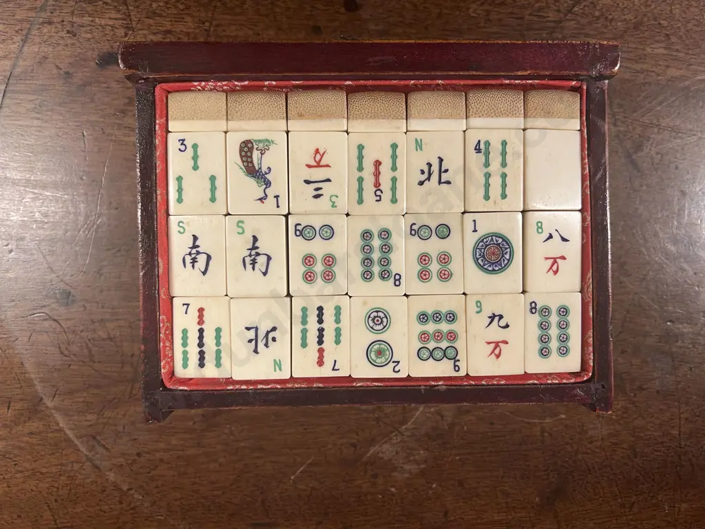 Vintage Bone & Bamboo Mah Jong Set in Fancy Carry Chest Image 1++
