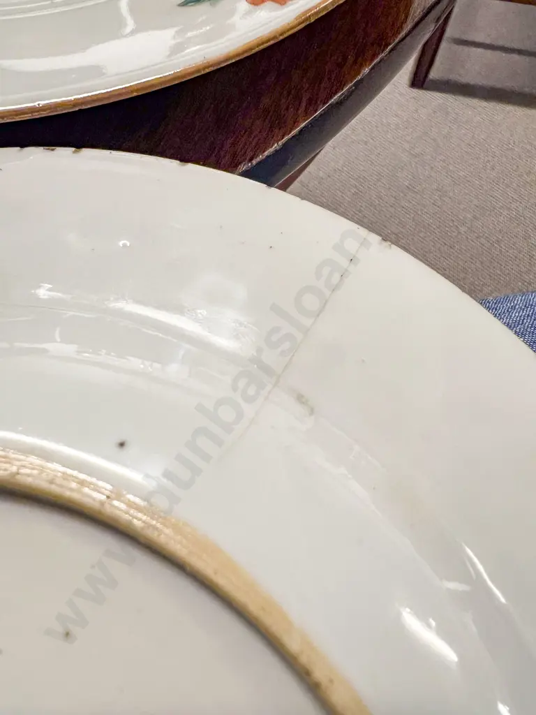 Pair late C18th Early C19th Chinese Export Plates Image 1++