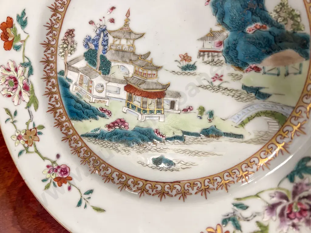 Pair late C18th Early C19th Chinese Export Plates Image 1++