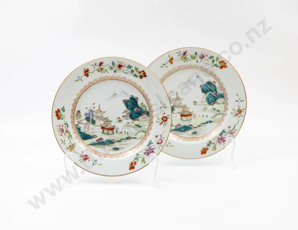 Pair late C18th Early C19th Chinese Export Plates Image 1++