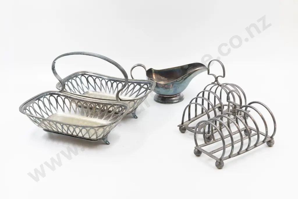 Plated 2 Division Bread Basket, 2 Toast Racks & Gravy Boat Image 1++