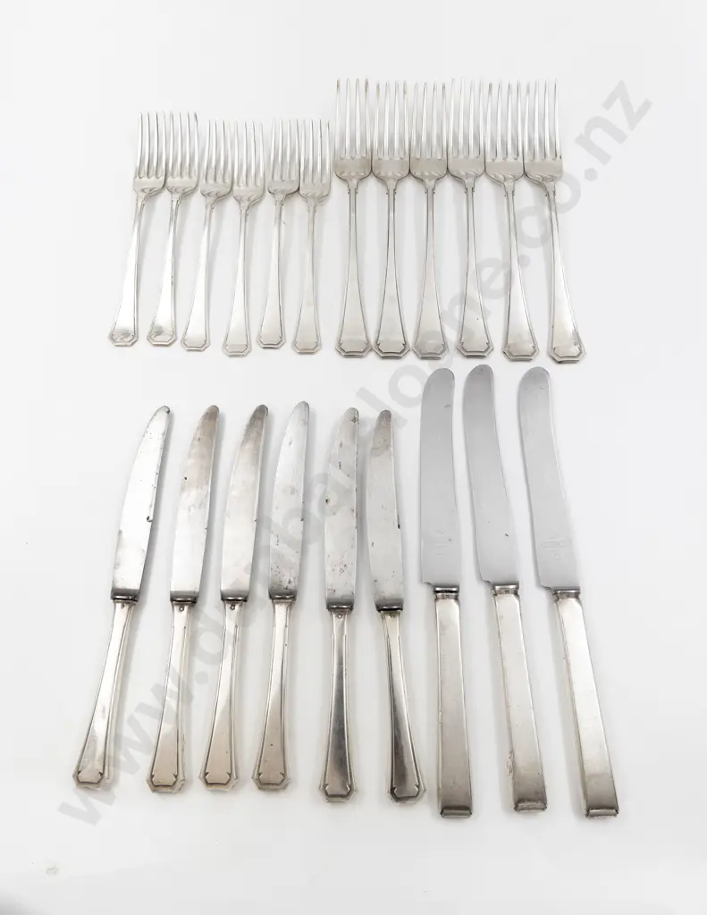 Set Of 6 .800 European Silver Table Forks 6 Dessert Forks & 9 Knives Image 1++