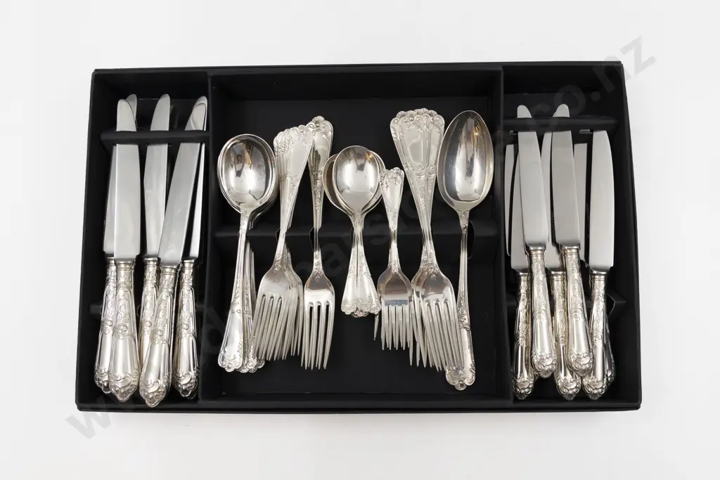 Walker & Hall Canteen Of S/P Dubarry Pattern Cutlery Image 1++