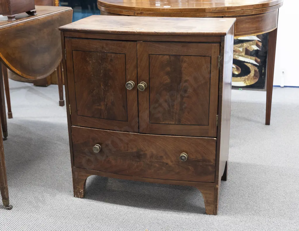Regency Mahogany Commode Image 1++