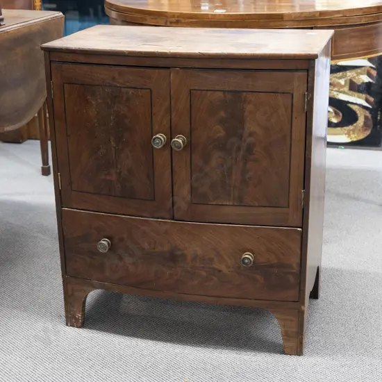 Regency Mahogany Commode