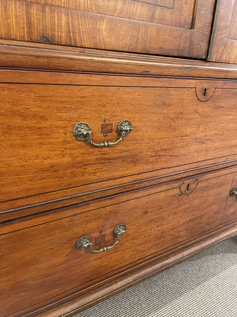 Regency Mahogany Linen Press Image 1++