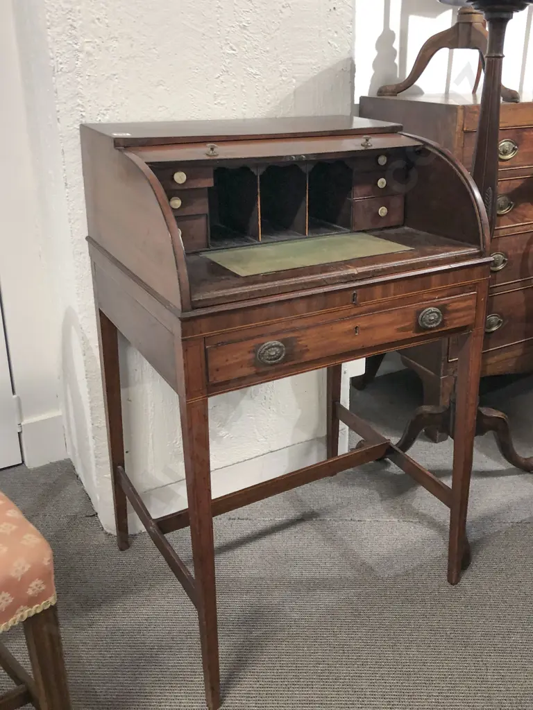 Geo III Mahogany Cylinder Top Lady's Desk Image 1++