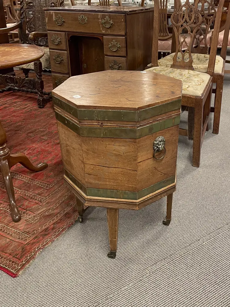 Geo III Mahogany & Brass Bound Octagonal Cellaret Image 1++