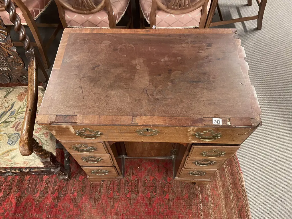 Early Geo III Mahogany Kneehole Desk Image 1++