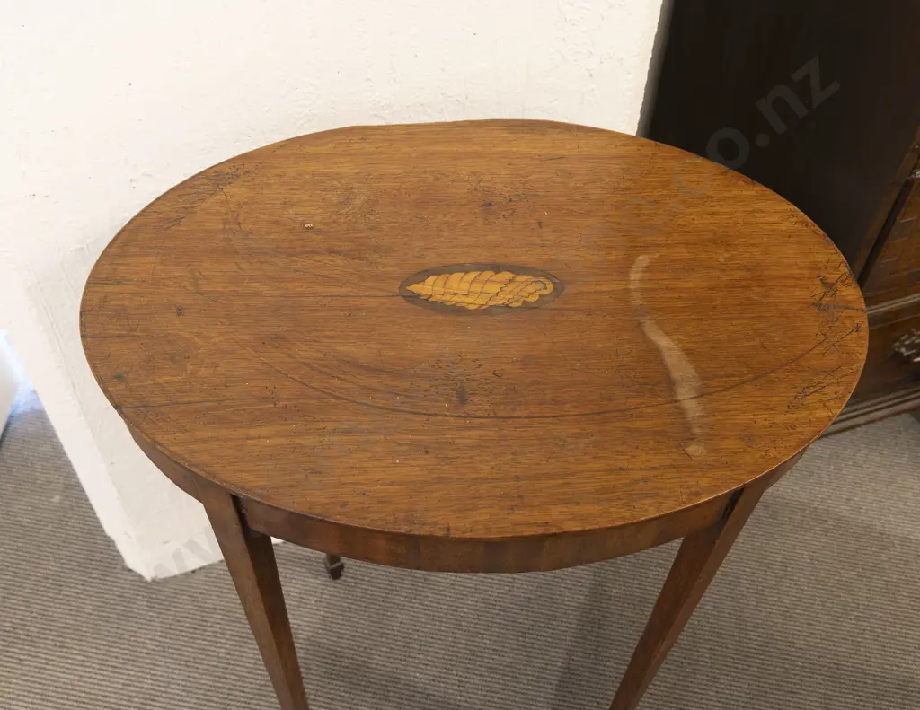 Edw Mahogany Sheraton Revival Oval Occasional Table Image 1++