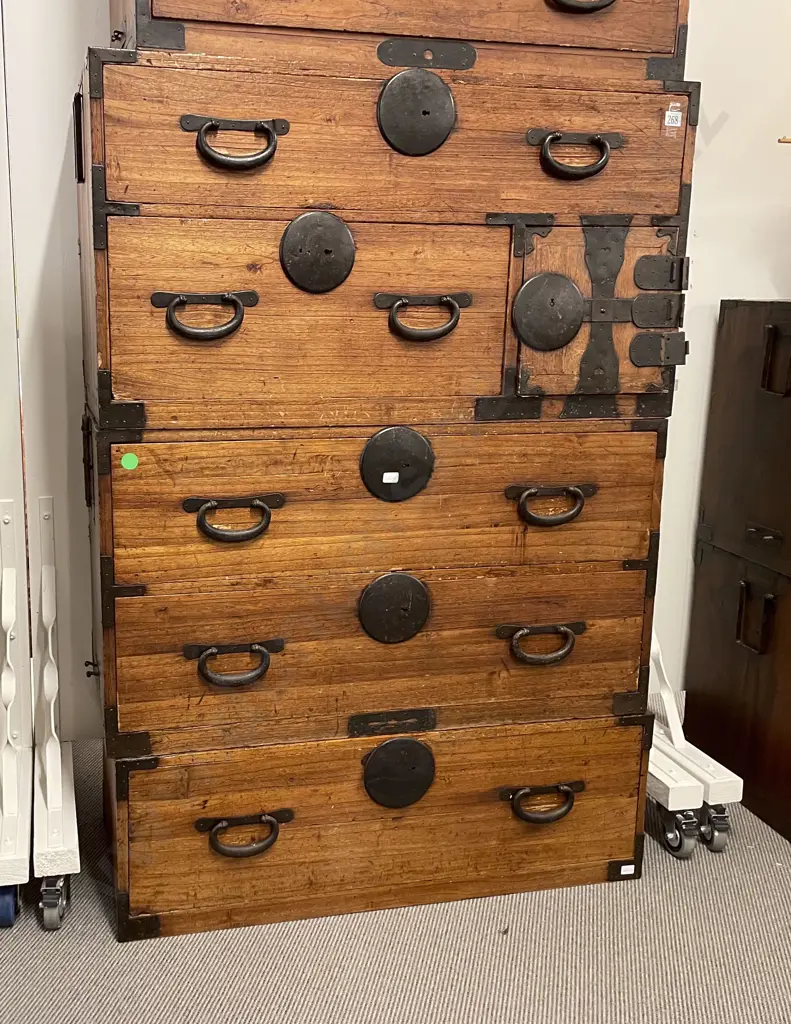 Antique Japanese Tansu Cedar & Iron Bound Chest Image 1++