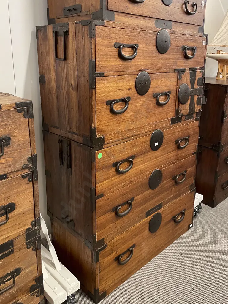 Antique Japanese Tansu Cedar & Iron Bound Chest Image 1++