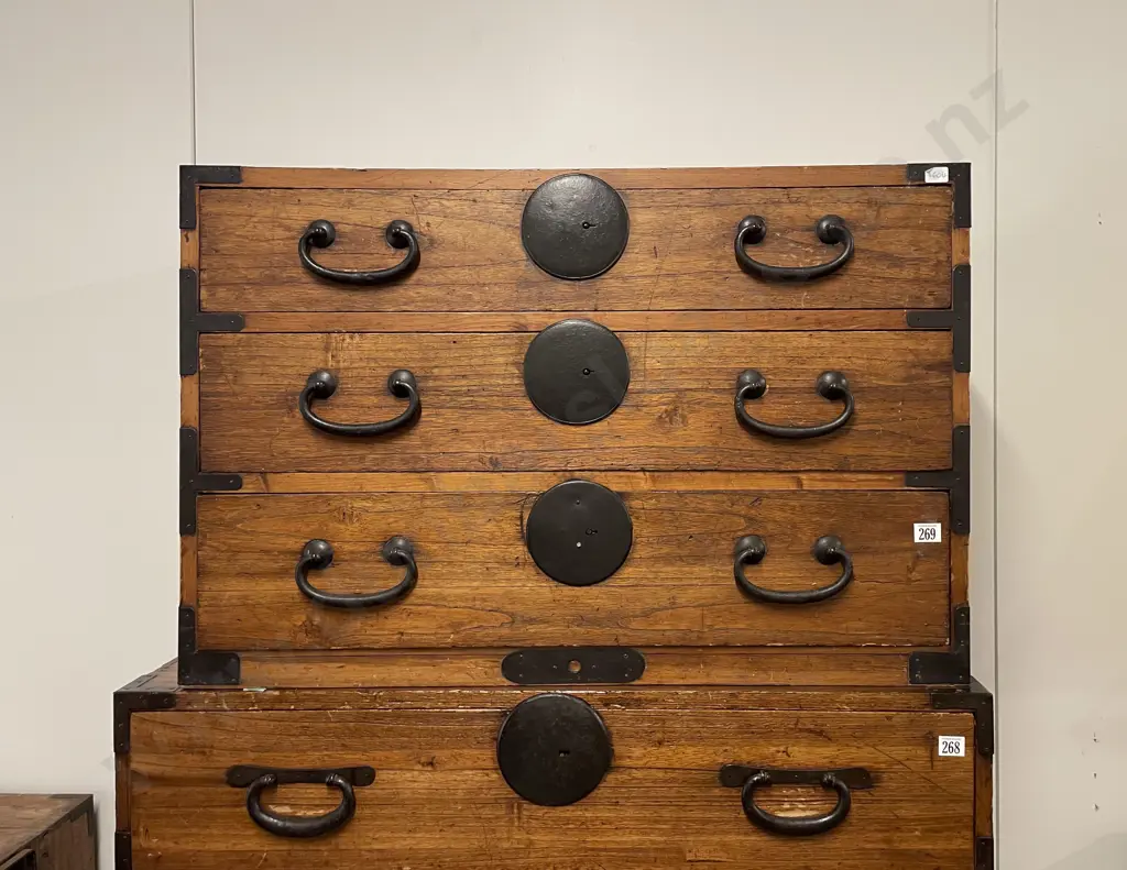 Antique Japanese Tansu Cedar & Iron Bound 3 Drawer Chest Image 1++