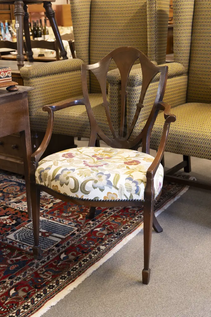 An Elegant C19th Mahogany Open Elbow Chair Image 1++