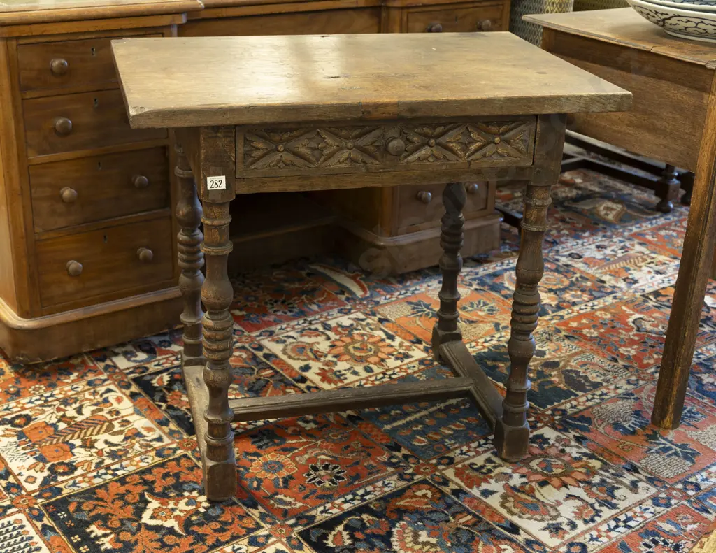 C18th Spanish Oak Side Table Image 1++