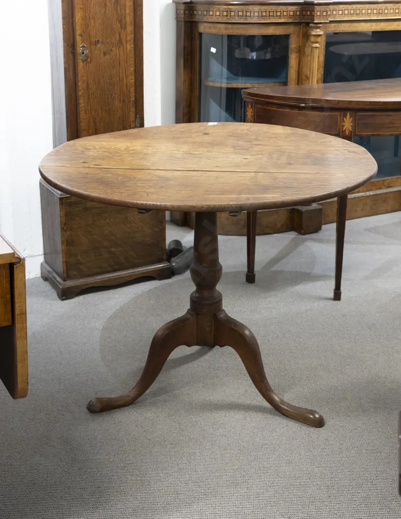 Geo III Oak Circular Snap Top Supper Table Image 1++