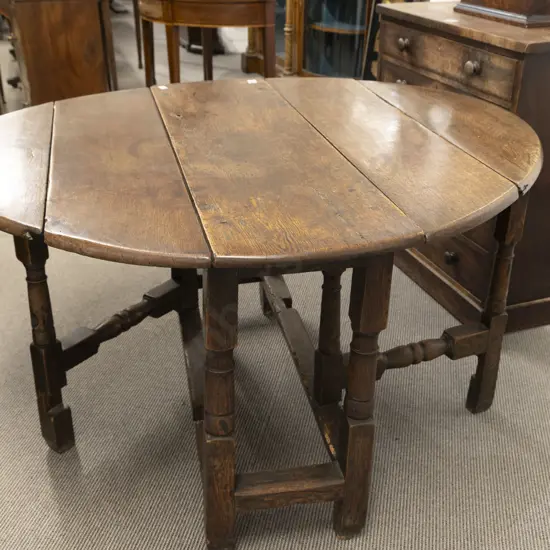 C18th Oak Oval Gateleg Dining Table