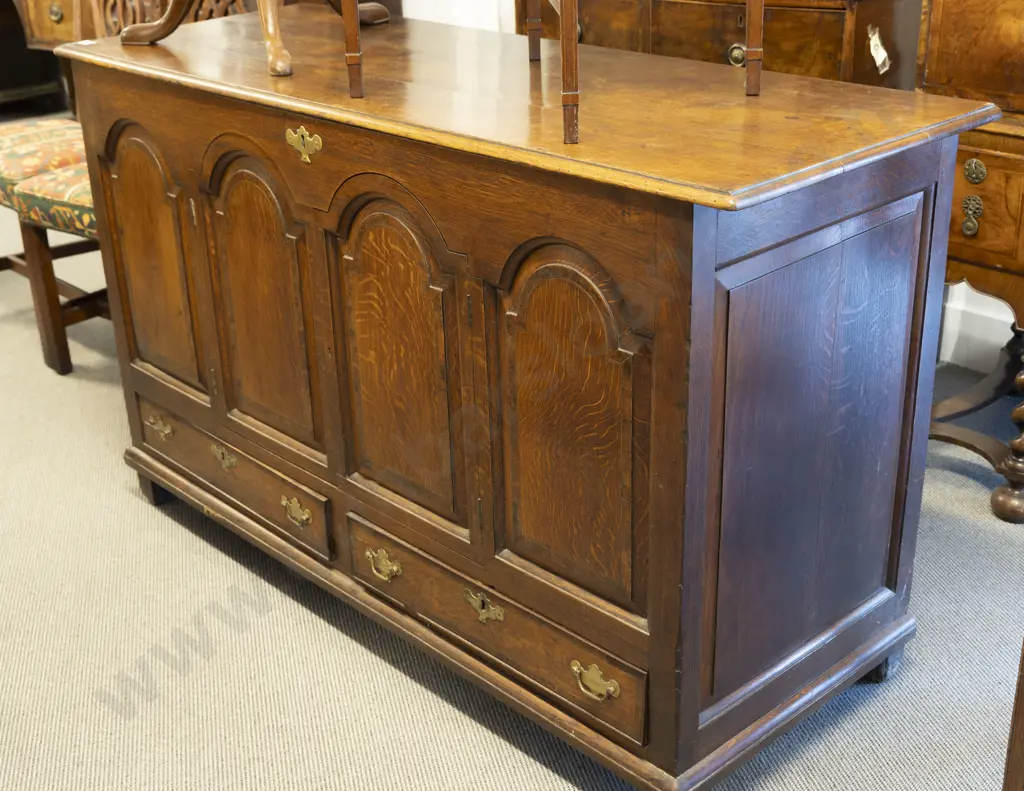 Geo III Oak Mule Chest Image 1++