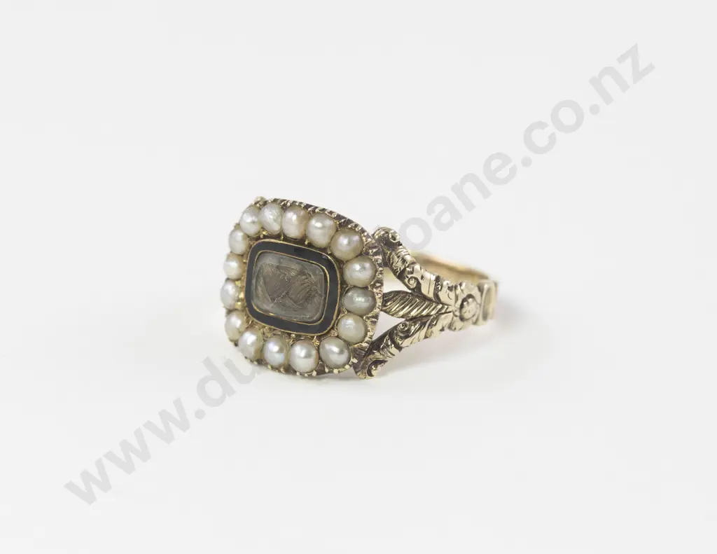 Georgian 15ct Mourning Ring Image 1++