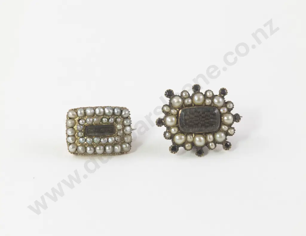Two Georgian Gold Mourning Brooches Image 1++