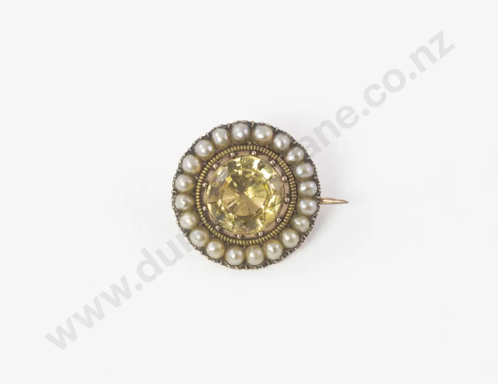 Victorian 9ct Citrine and Pearl Cluster Brooch Image 1++