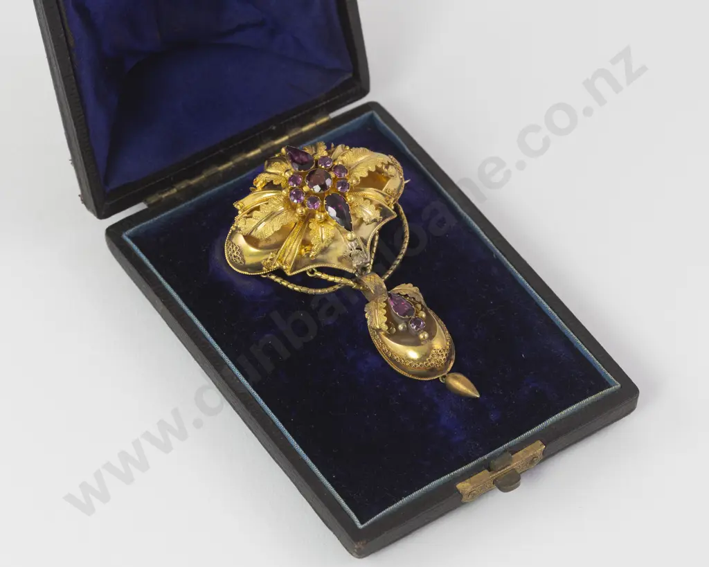 Victorian 15ct Target Brooch Image 1++