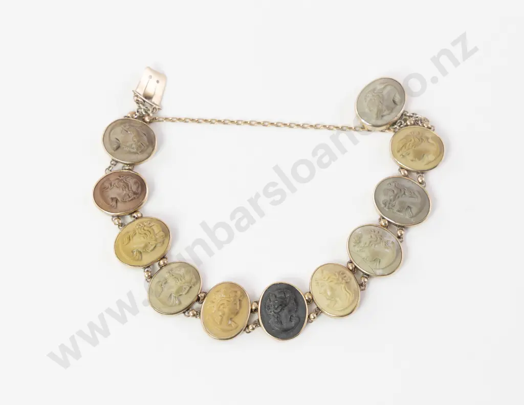 Victorian 9ct Mounted Carved Lava Cameo Bracelet Image 1++