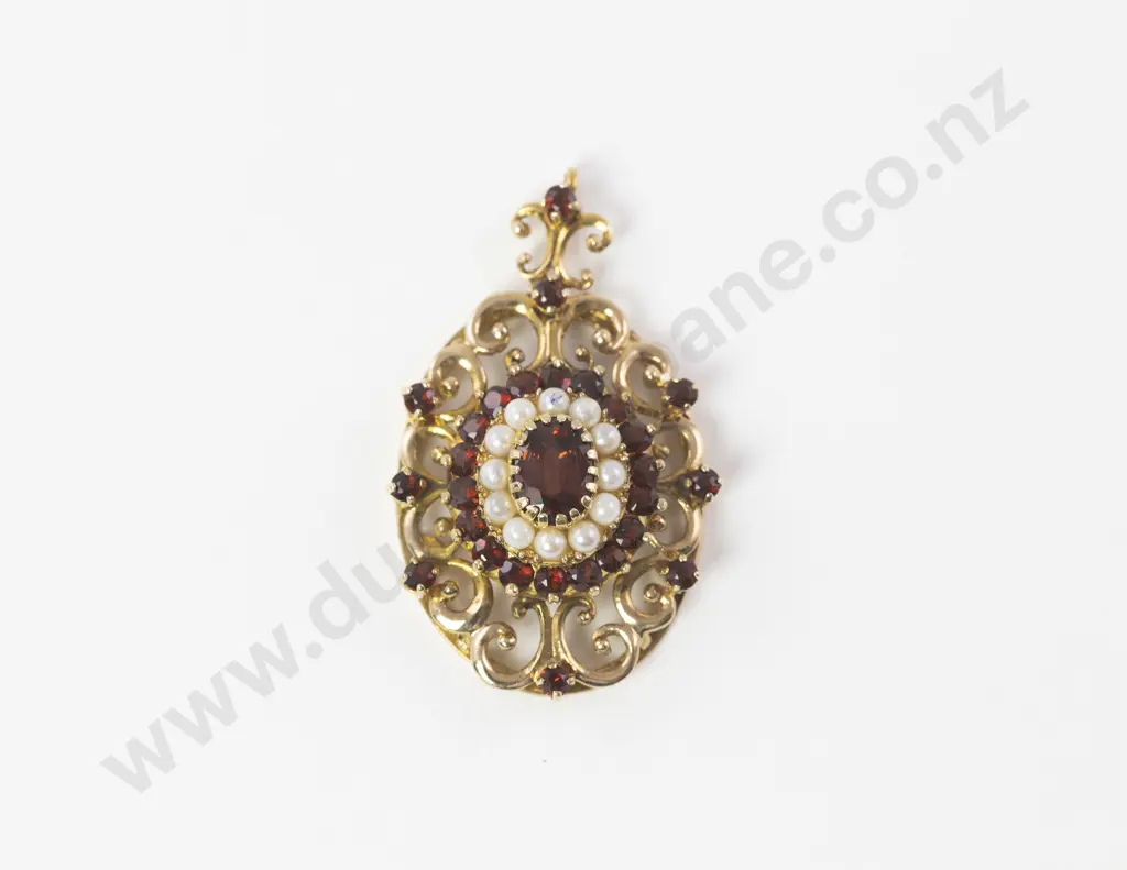 Victorian 9ct 40Stone Garnet and Seed Pearl Cluster Pendant Image 1++