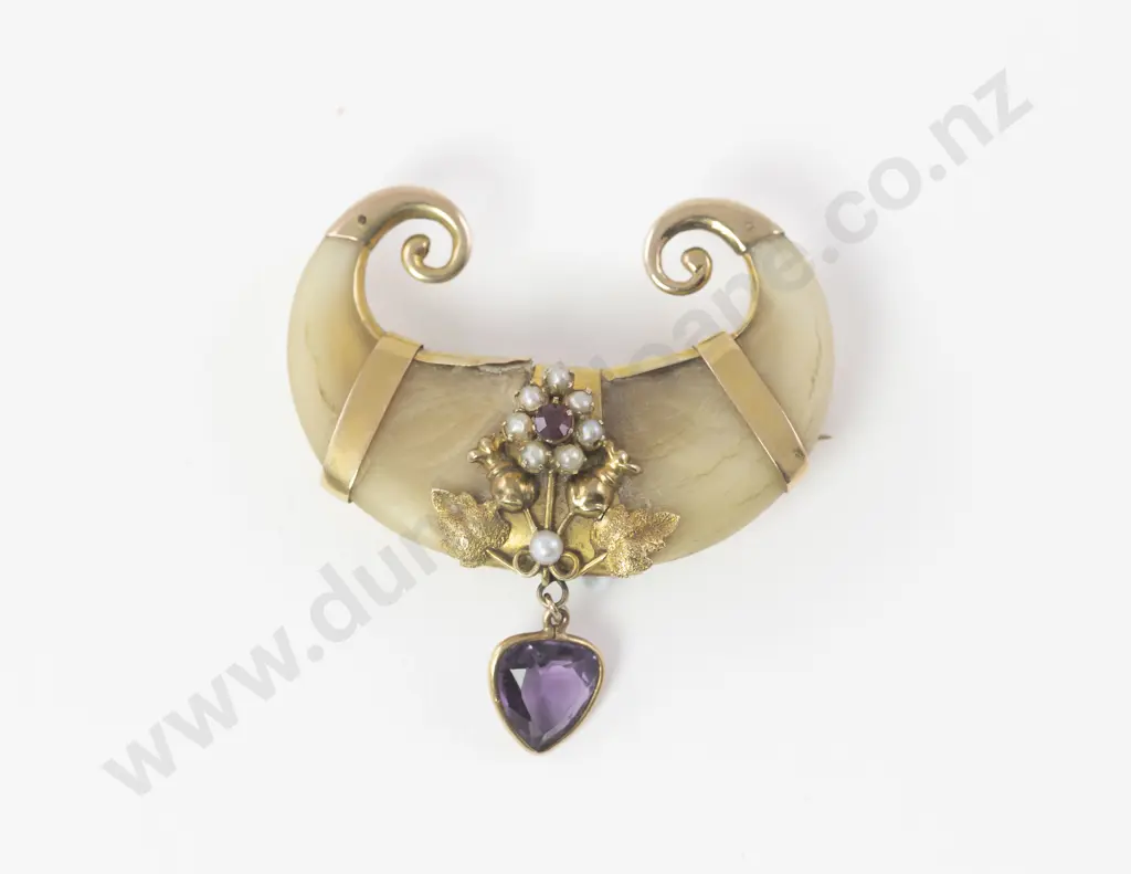 Victorian 9ct Amethyst Garnet and Seed Pearl Tiger Claw Brooch Image 1++