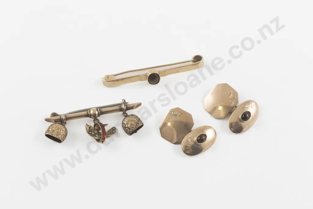 Edwardian Pair 9ct Single Stone Tiger Eye Cufflinks with Matching Pin Brooch Image 1++