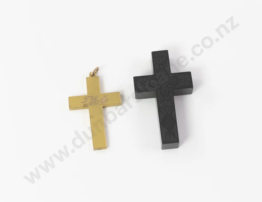 Edwardian 9ct Gold Cross Pendant Image 1++