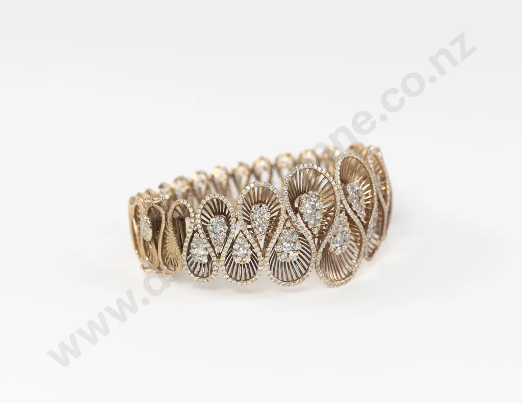 18ct Rose Gold 498Stone Diamond Fancy Hinged Snap Bangle Image 1++