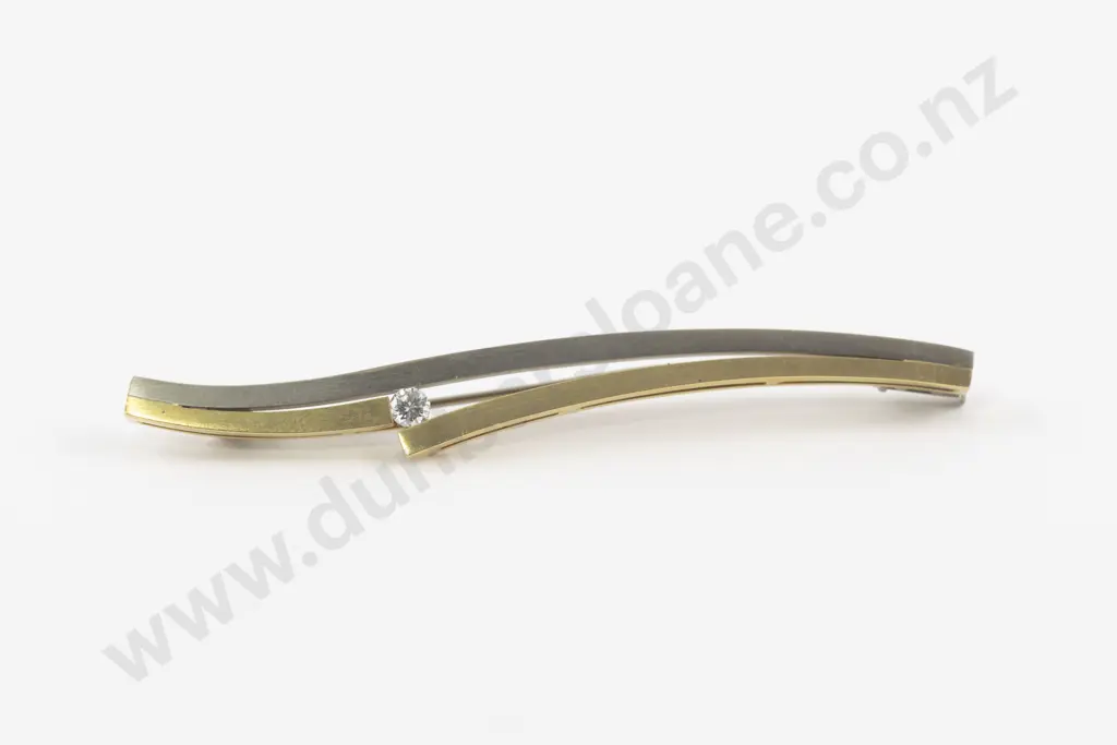 18ct Yellow and White Gold Single Diamond Bar Brooch Image 1++