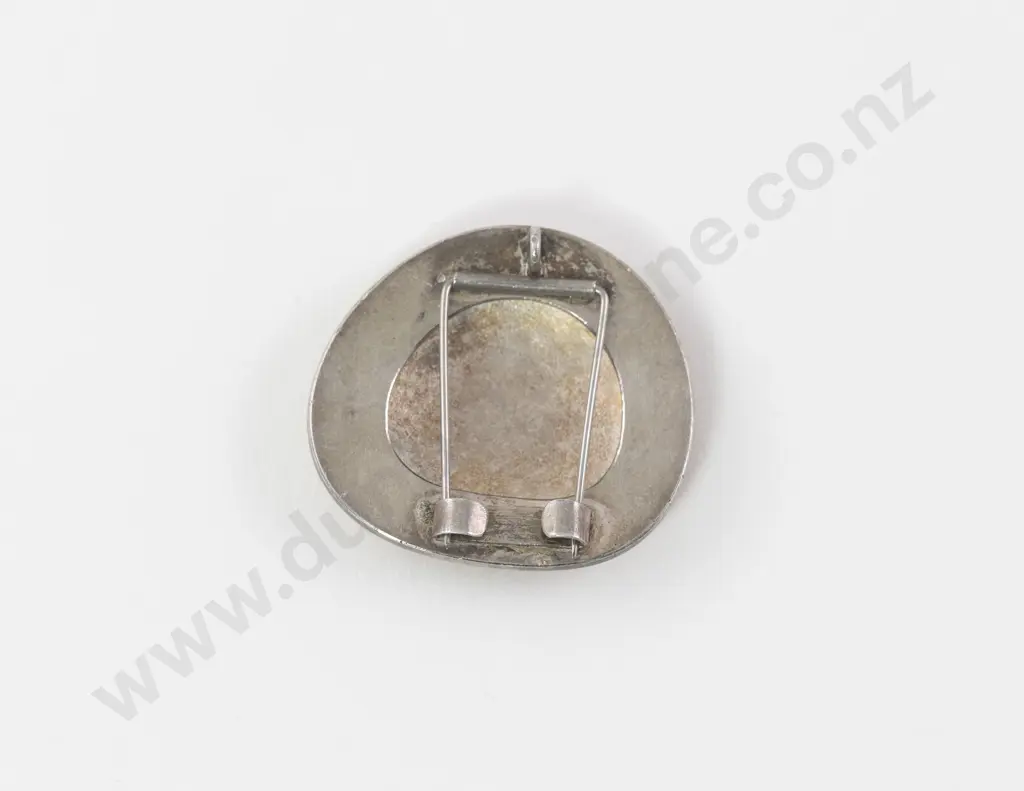 NZ Jeweller Sally Laing S/S and Enamel Brooch Image 1++