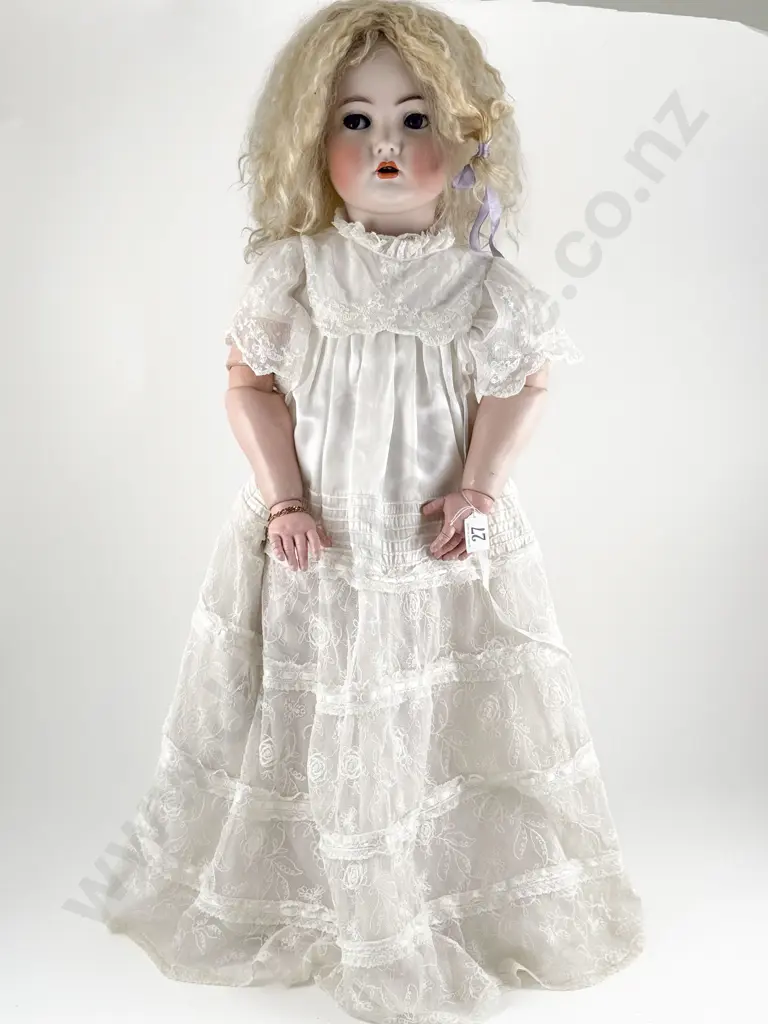Kämmer & Reinhardt 117N 'Mein neuer Liebling' Bisque Doll Image 1++