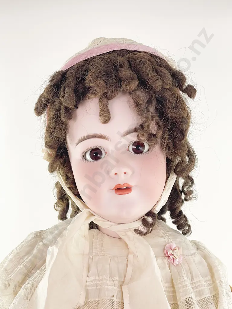 Probable Heinrich Handwerck Bisque Doll Image 1++
