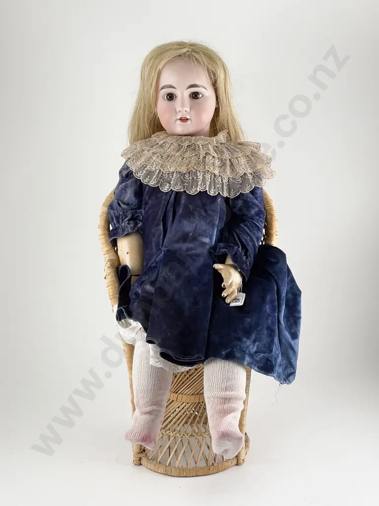 Unidentified French Bisque Doll Image 1++