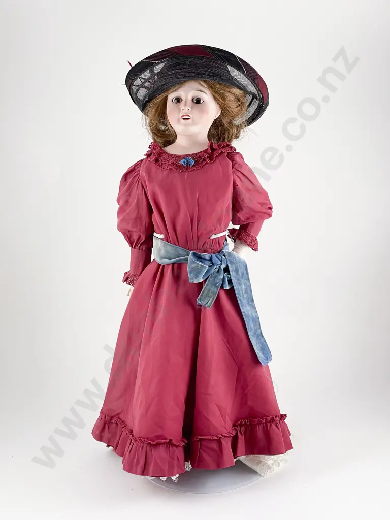 A Lanternier & Cie Bisque Shoulder Plate Doll Image 1++