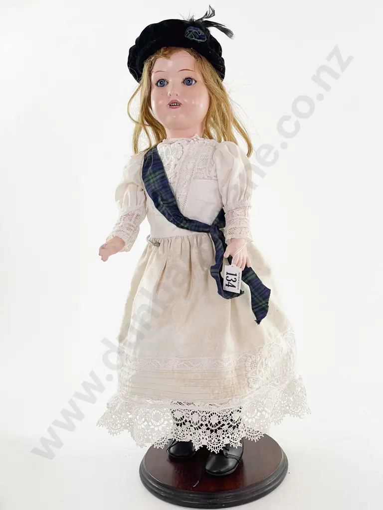 German Composition Socket Head Doll Image 1++