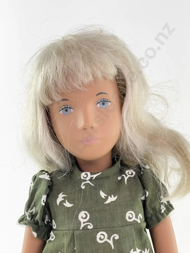 Trendon Sasha Doll blonde Image 1++