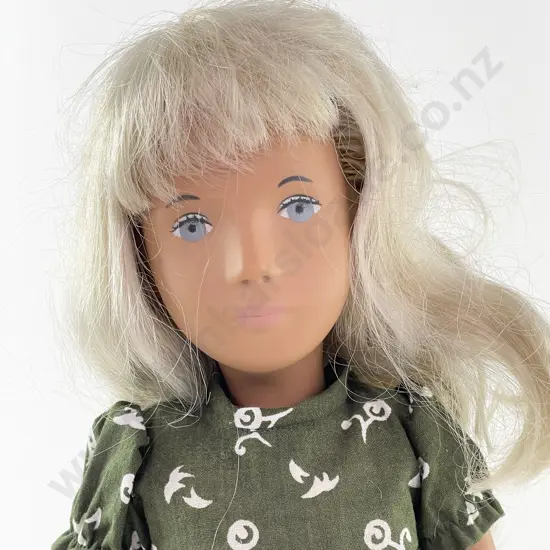 Trendon Sasha Doll blonde