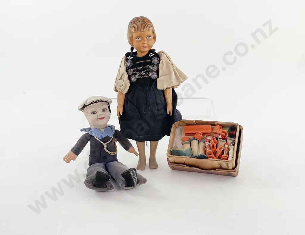 Vintage Swiss Brienz Huggler Carved Wooden Girl Doll Image 1++